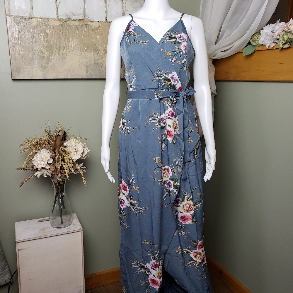 Floral Faux Wrap Dress - Picture 5 of 11